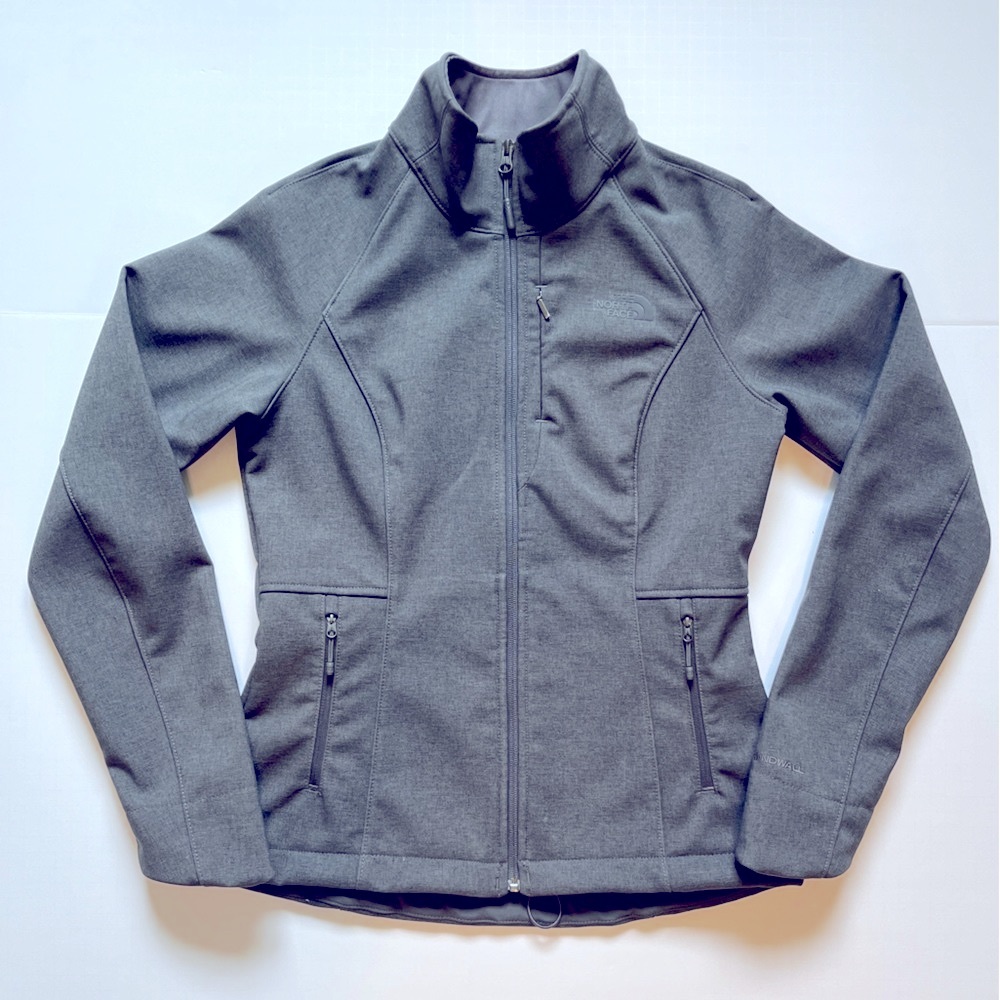 The NorthFace Women's Gray soft shell WINDWALL Jacket size SMALL